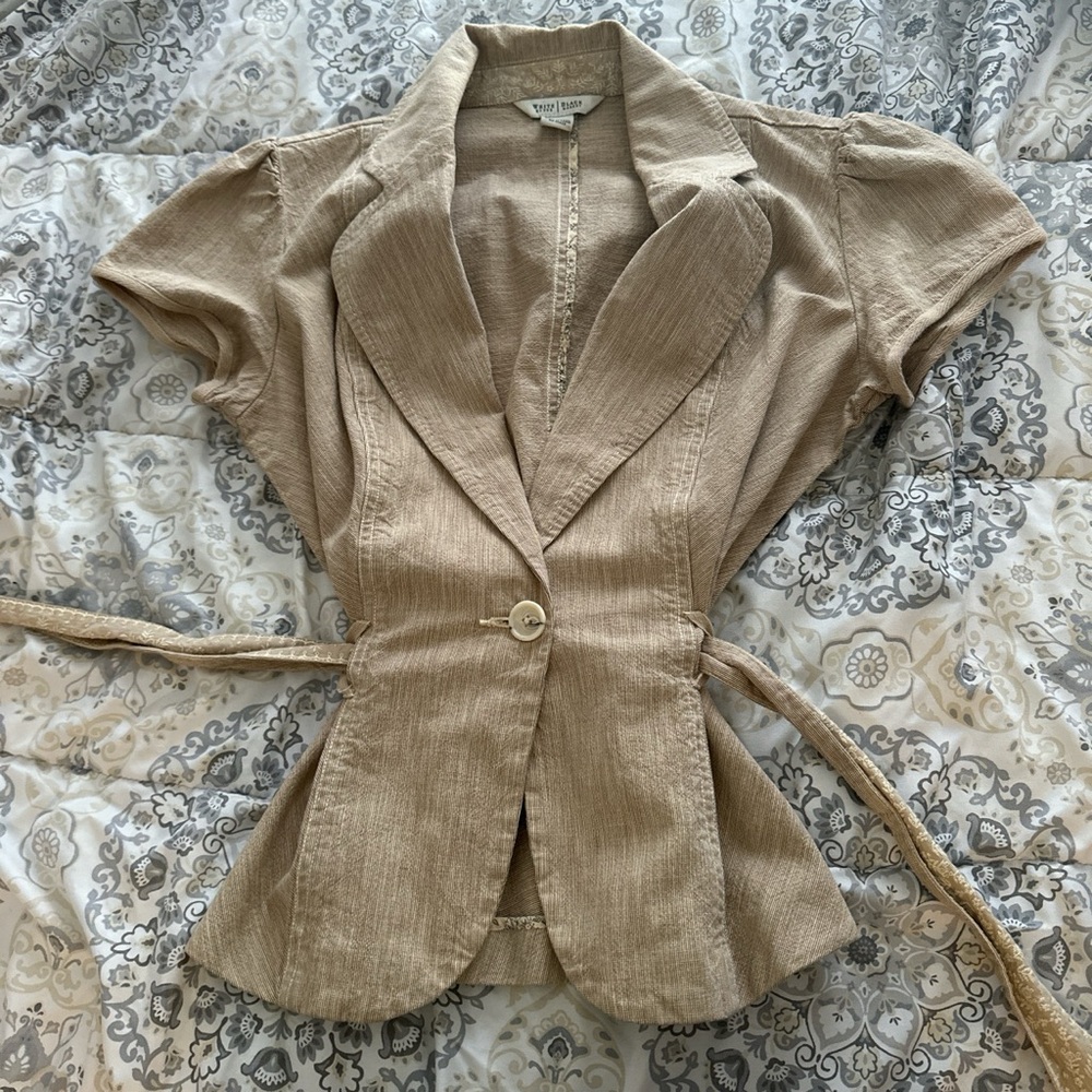 CUTE PEPLUM TOP